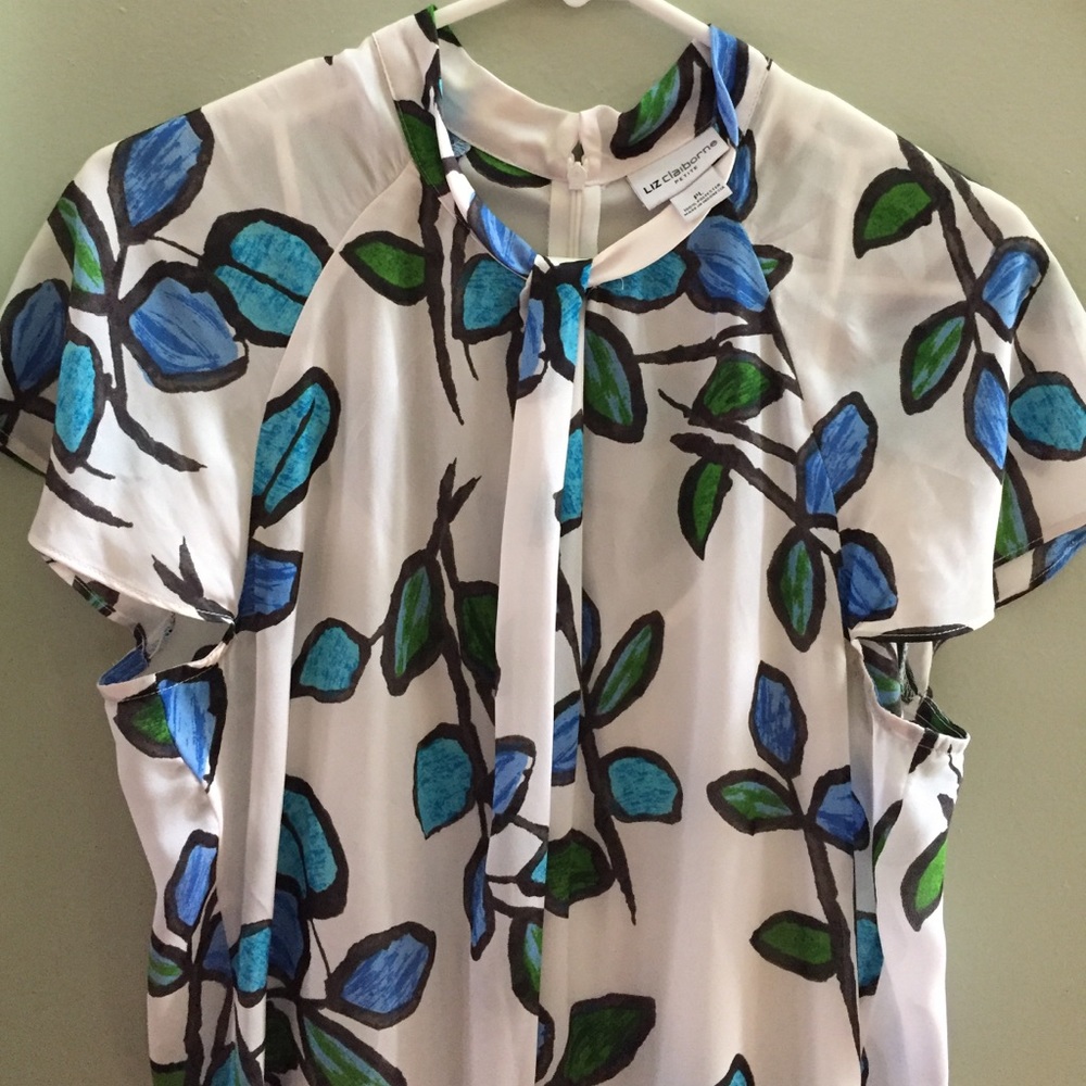 10 / $10 Liz Claiborne  2 piece blouse, also sold in a bundle - Picture 3 of 10